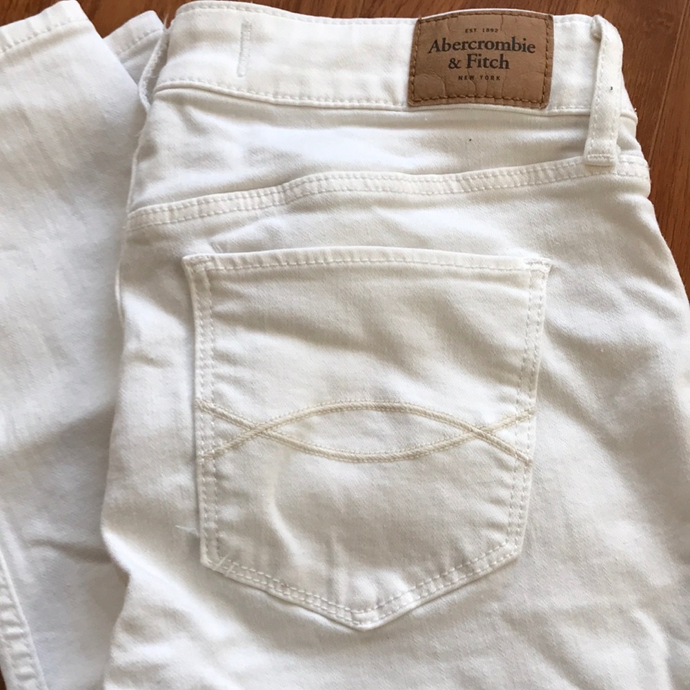 Abercrombie & Fitch Low-Rise Skinny Jeans